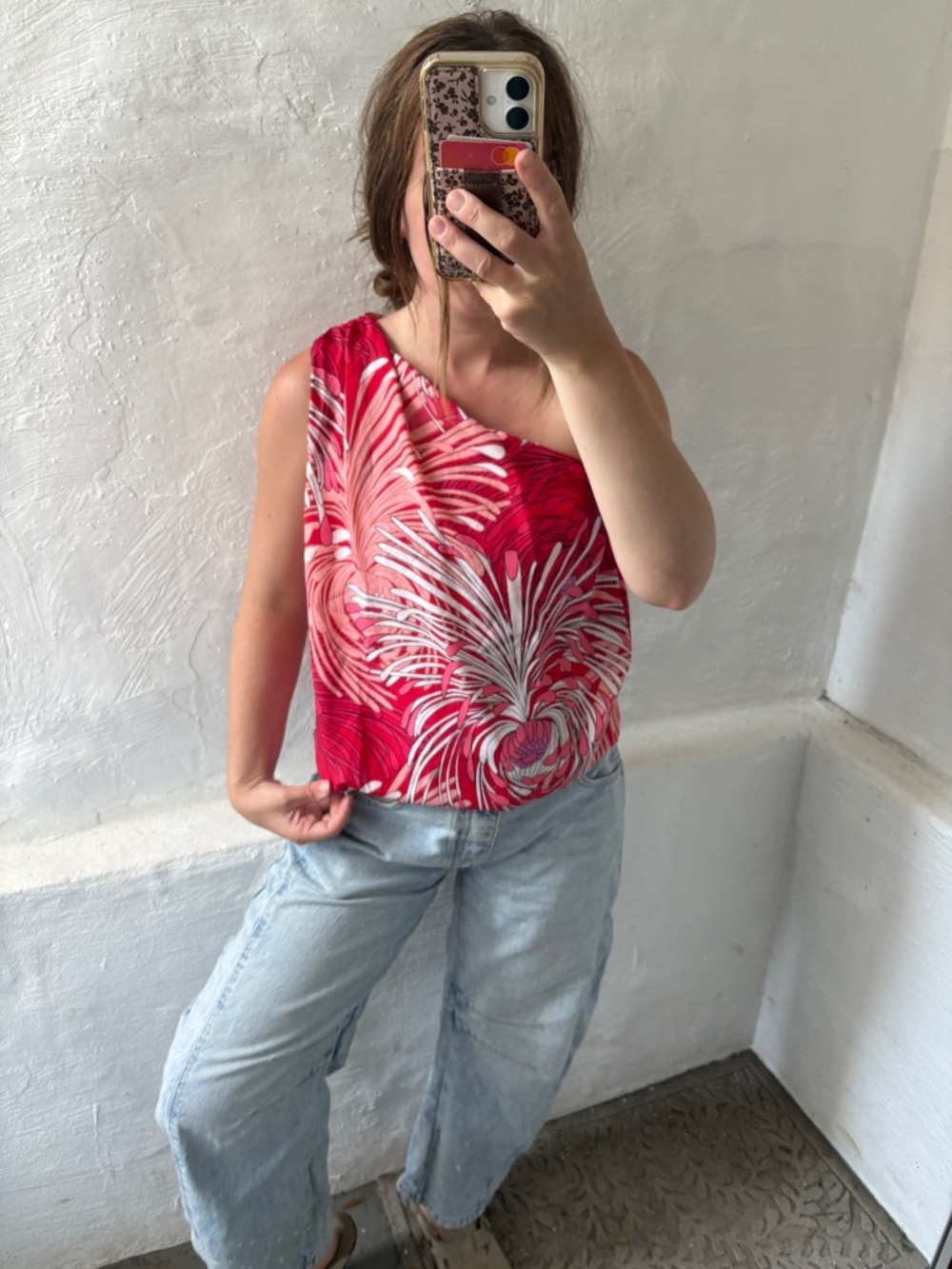 New York company one shoulder floral top